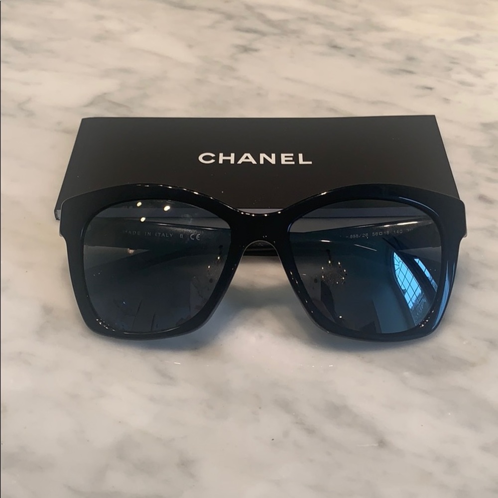 NWB CHANEL 5313 C501-26